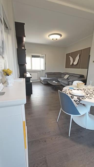 Apartamento Elegant Metro A - By Openroma *